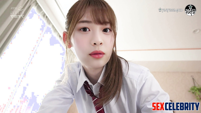 Sexy schoolgirl took off her panties, Hanni (하니 뉴진스) smart face change