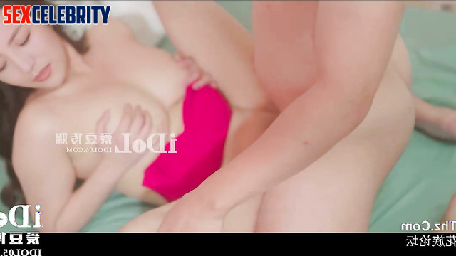 She really wanted to have an orgasm - fake Tong Liya (佟丽娅 深度学习计划)